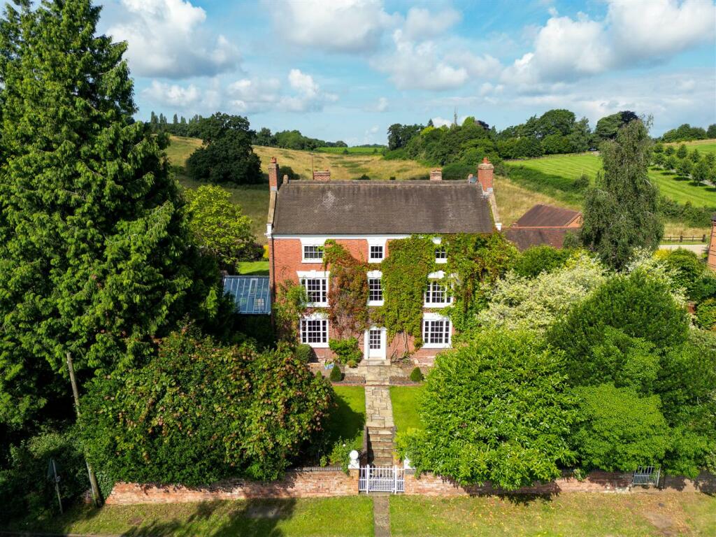 Main image of property: Churchill Old Farm, Churchill