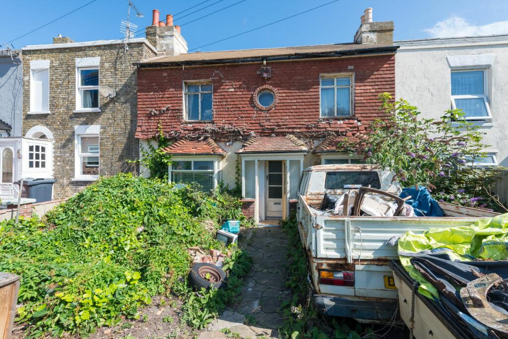 3 bedroom terraced house for sale in Boundary Road, Ramsgate, CT11
