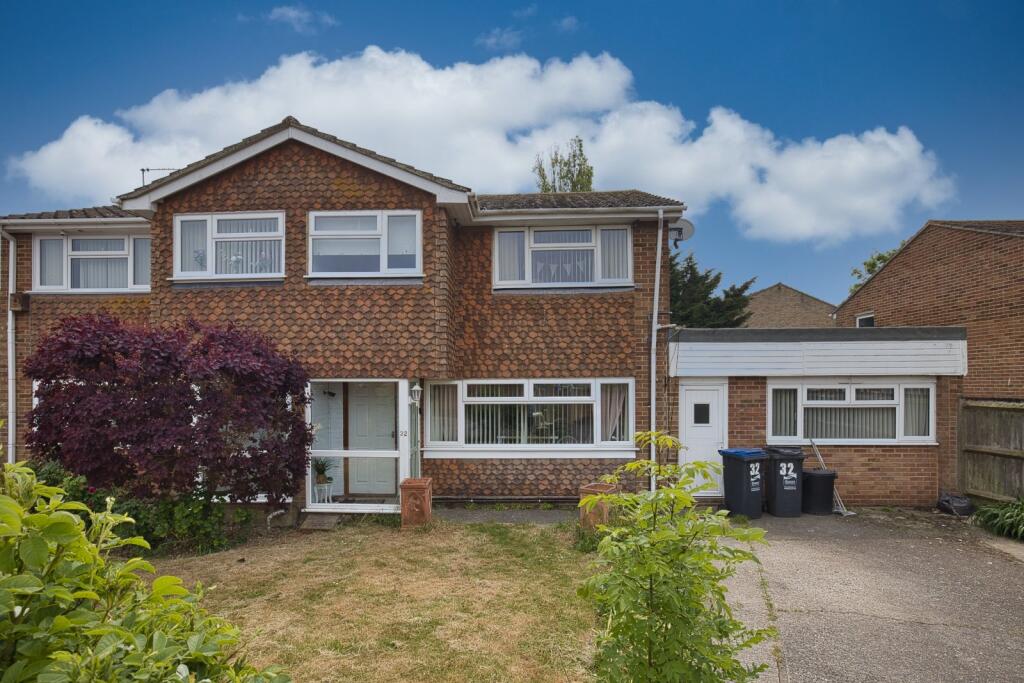 4 bedroom semi-detached house