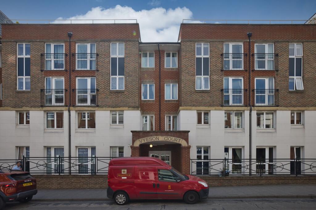 Main image of property: Queen Street, Ramsgate, CT11