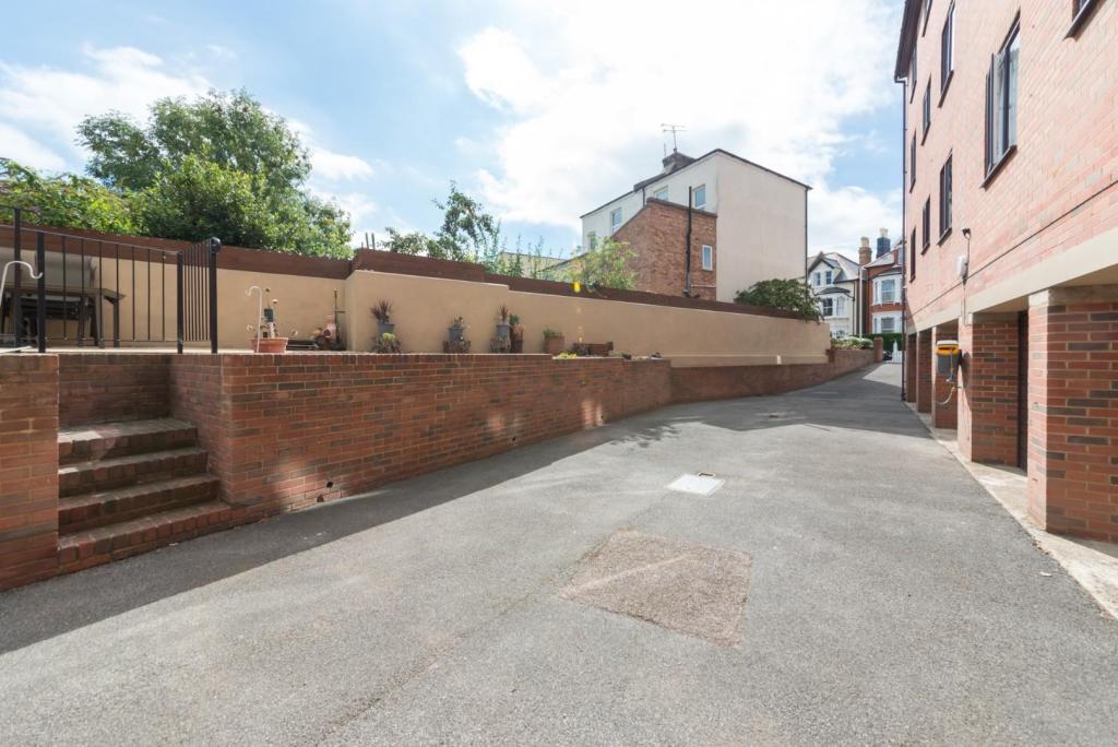 2 bedroom apartment for sale in Duncan Road, Ramsgate, CT11