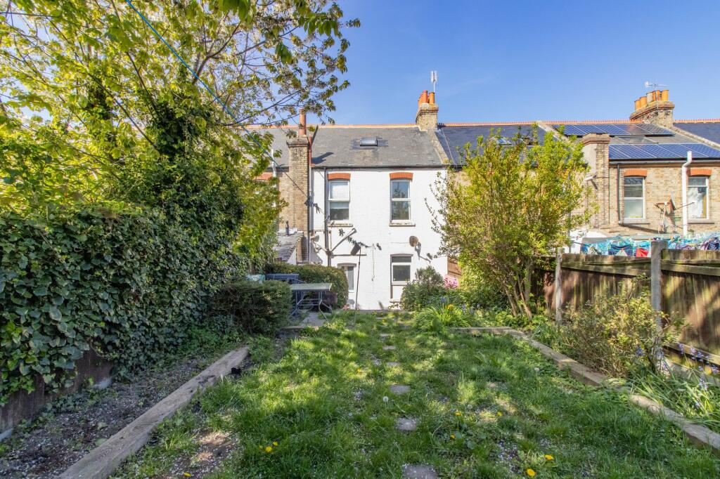 4 bedroom terraced house for sale in Beatrice Road Margate CT9