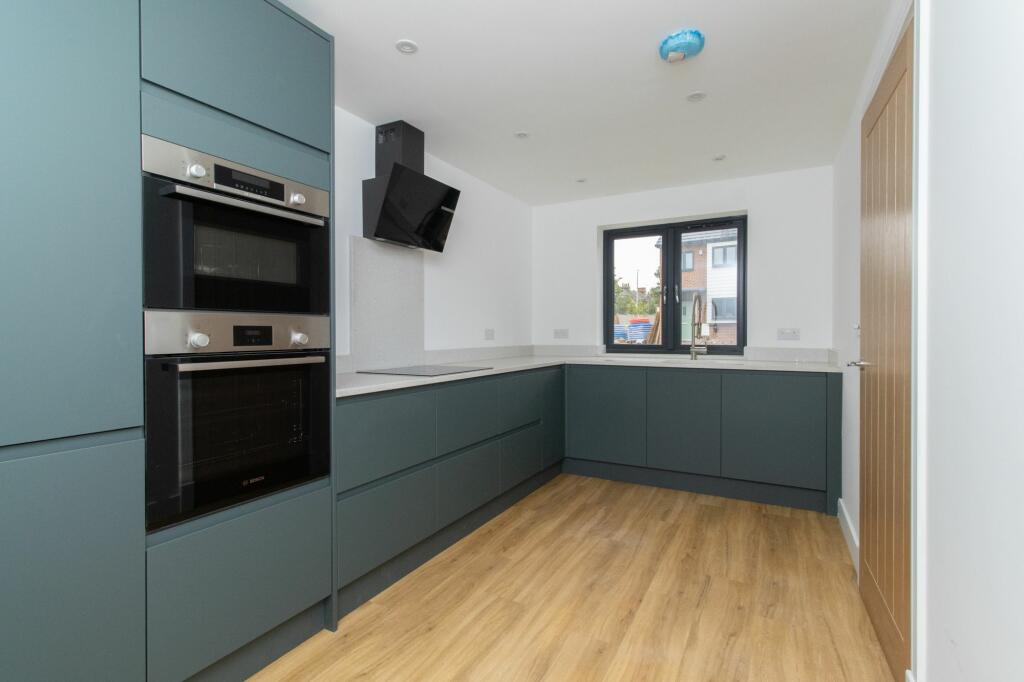 Additional property image - Tivoli Park Gardens, Margate, CT9