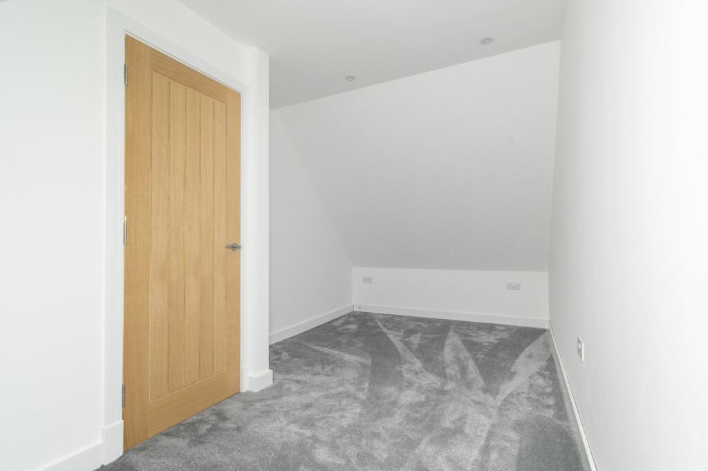 Additional property image - Tivoli Park Gardens, Margate, CT9