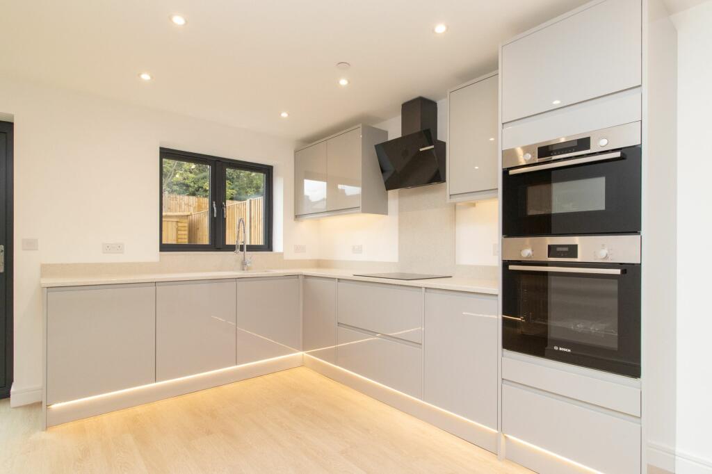 Additional property image - Tivoli Park Gardens, Margate, CT9