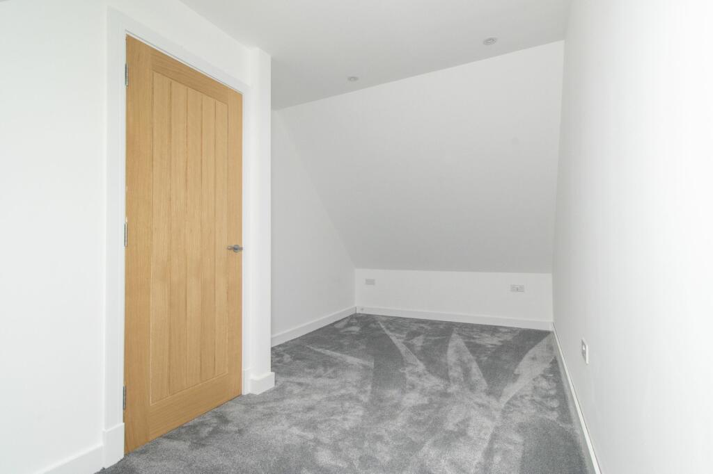 Additional property image - Tivoli Park Gardens, Margate, CT9