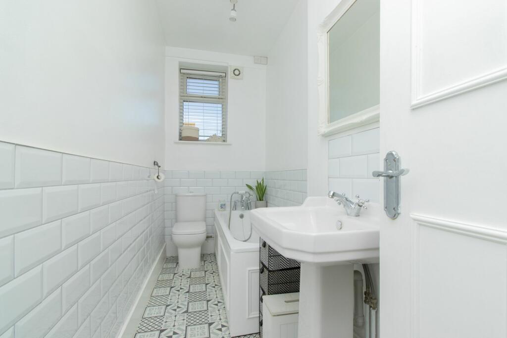 Additional property image - Beresford Gardens, Cliftonville, CT9