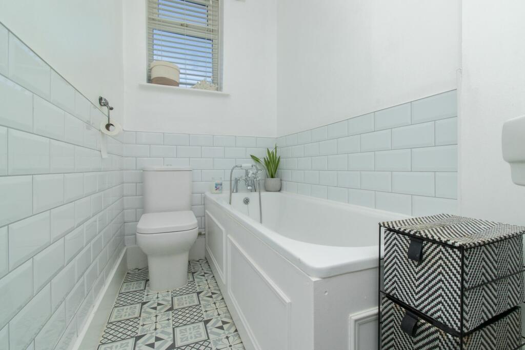 Additional property image - Beresford Gardens, Cliftonville, CT9