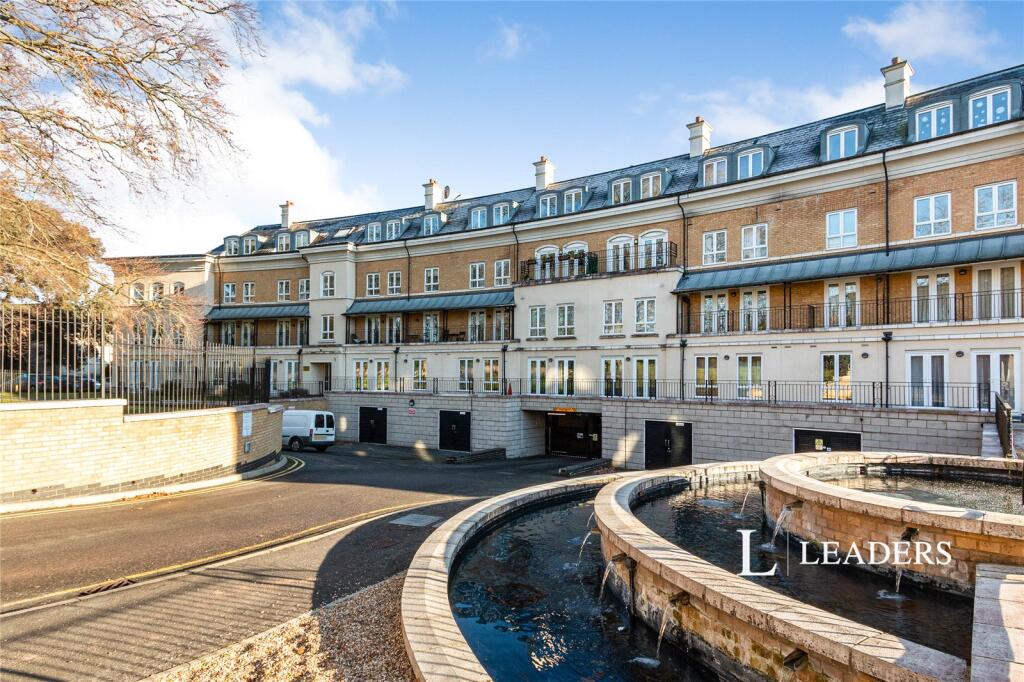 Main image of property: Heathside Crescent, Woking, Surrey, GU22