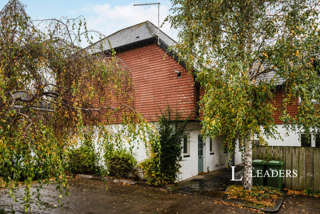 Main image of property: Sonic Court, GU1