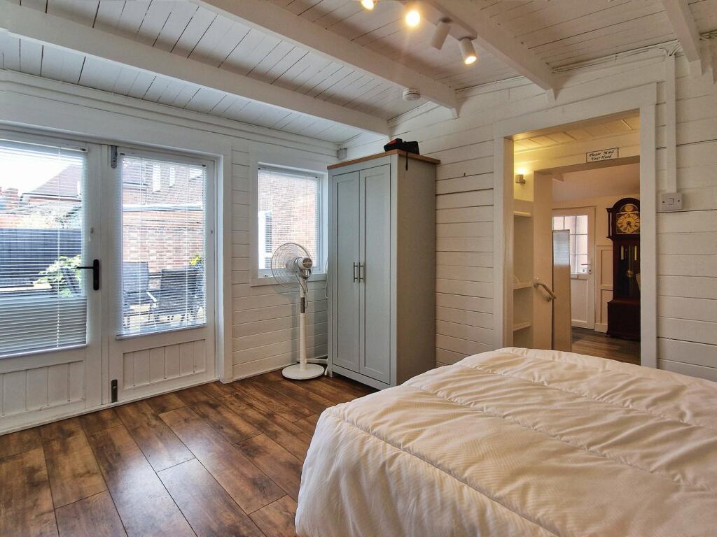 4 bedroom semidetached house for sale in Churchill Close, Stewartby