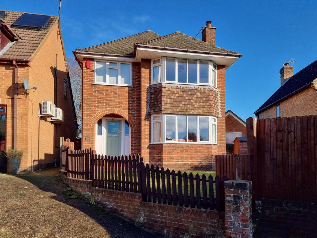 Main image of property: Bedford Road, Clophill, Bedfordshire, MK45