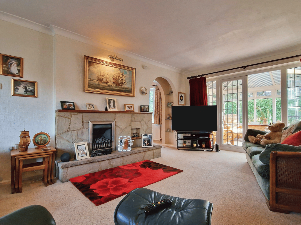 4 bedroom detached house for sale in Flitwick Road, Maulden