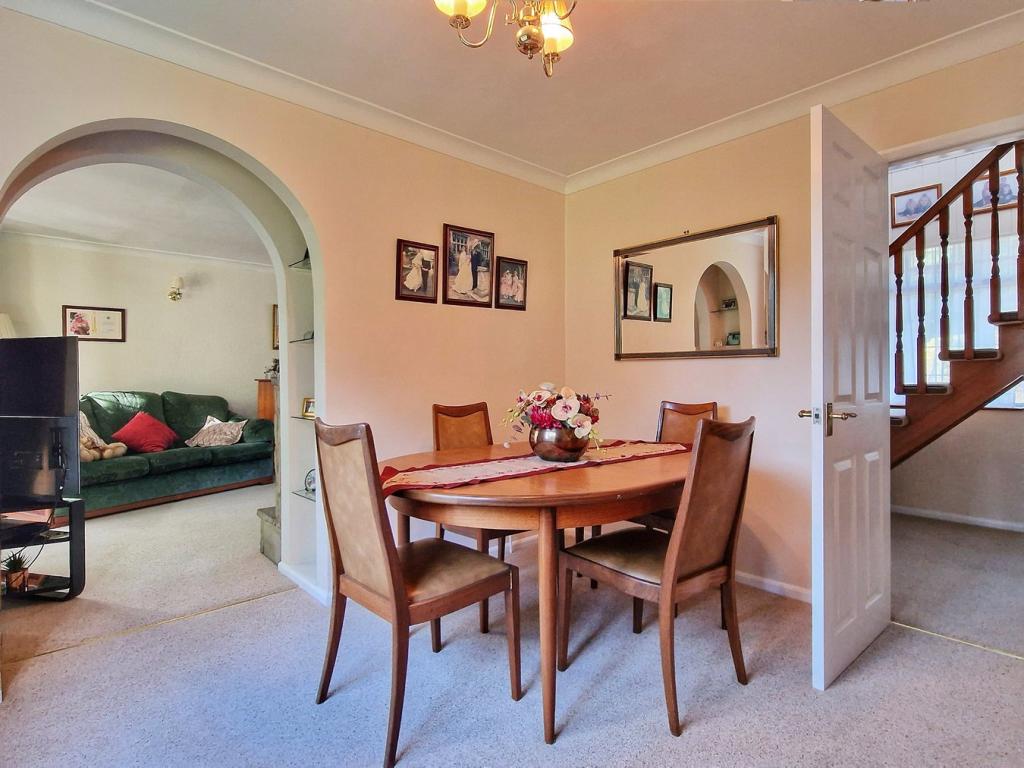 4 bedroom detached house for sale in Flitwick Road, Maulden