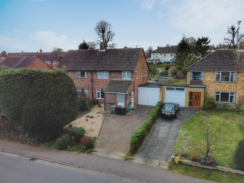 3 bedroom semidetached house for sale in Lea Road, Ampthill