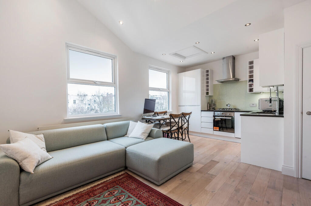 Main image of property: Davenant Road, N19 3NW