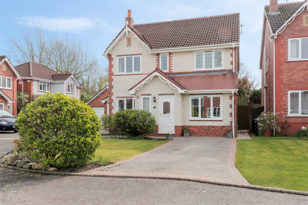 4 bedroom detached house for sale in Byrons Drive, Moss Lane, Timperley
