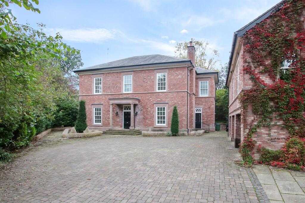 Main image of property: South Downs Road, Bowdon