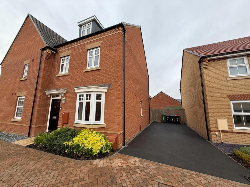 Main image of property: Eagle Farm South