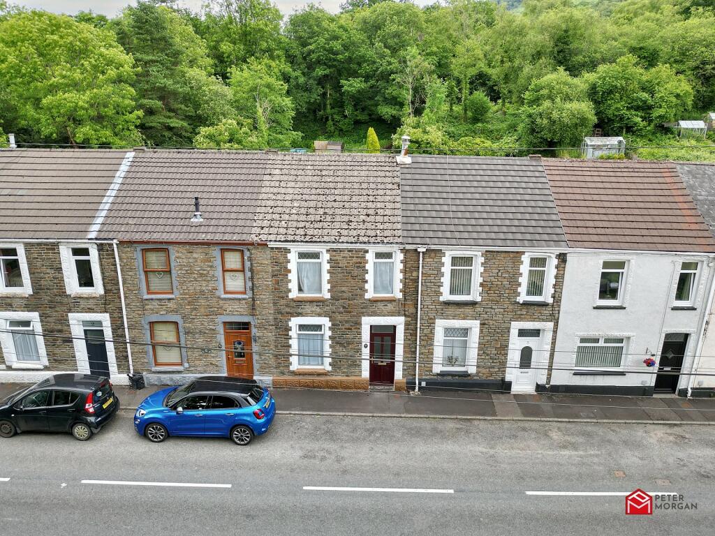 3 bedroom terraced house for sale in Cyd Terrace, Clyne, Neath, Neath