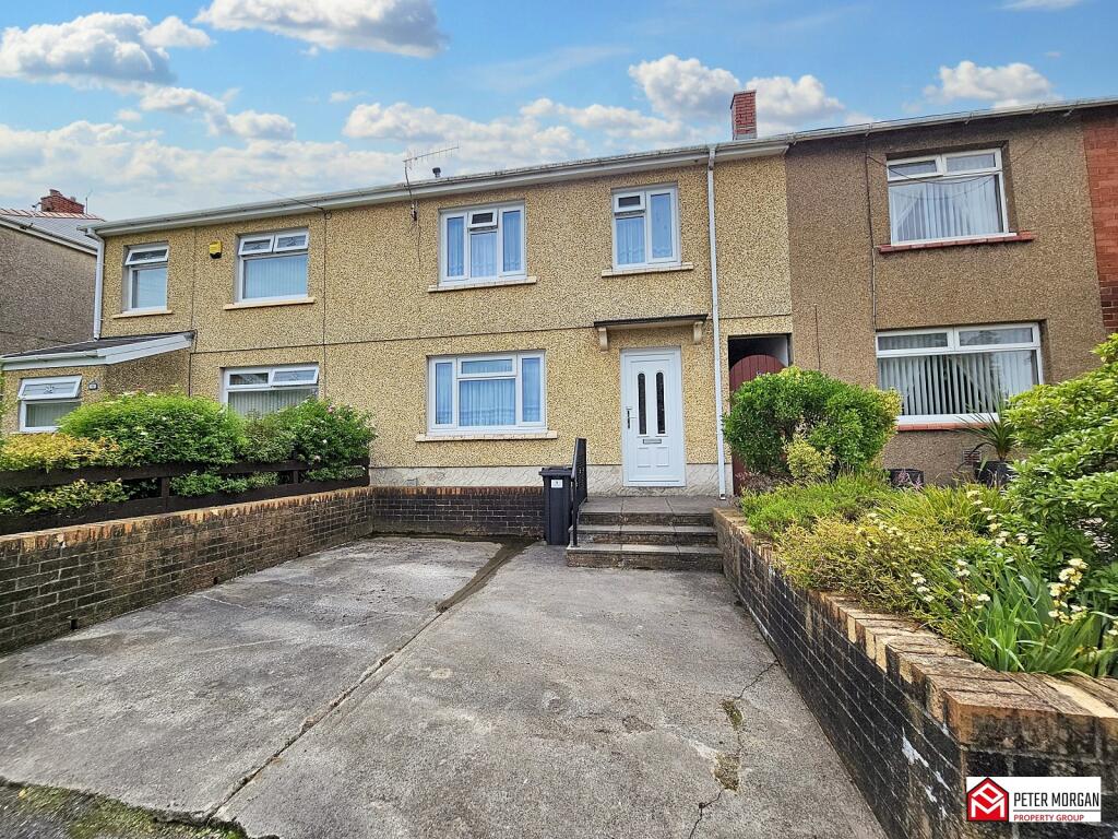 Main image of property: Ash Grove, Neath, Neath Port Talbot, SA11 3ST