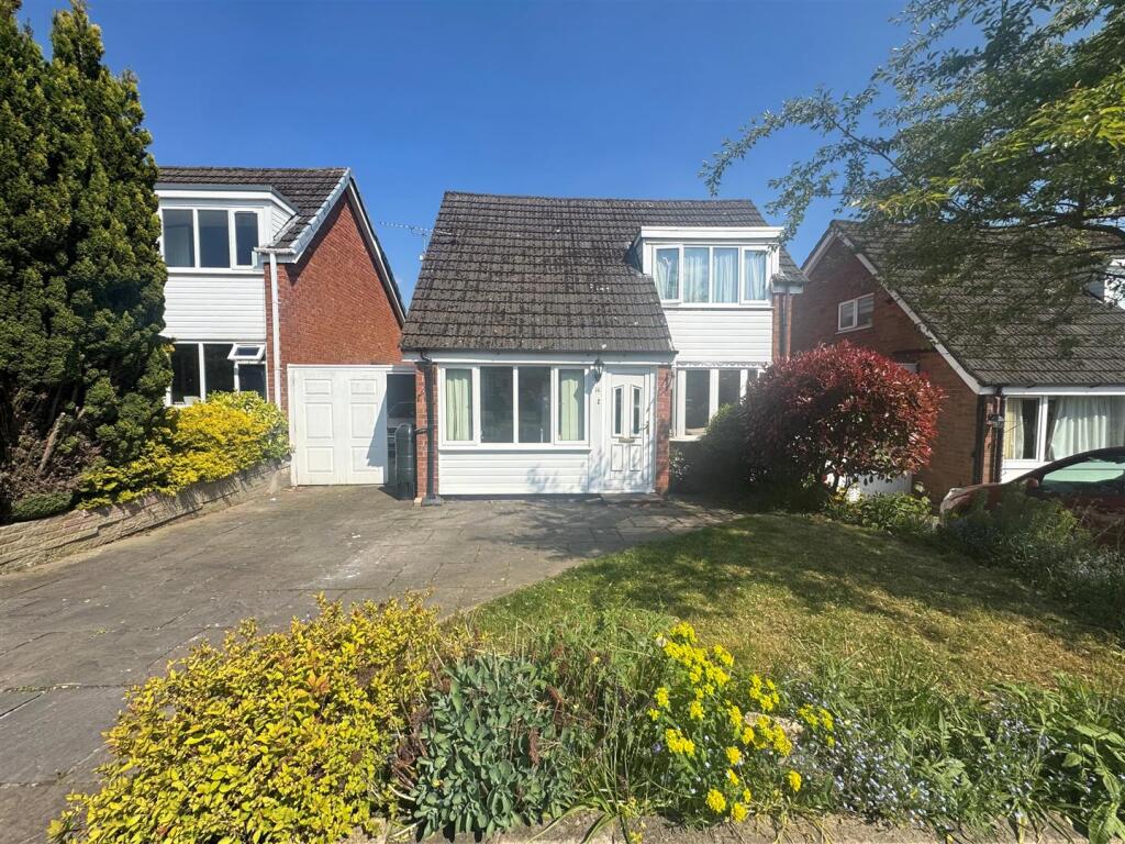Main image of property: Tranmere Drive, Handforth, Wilmslow