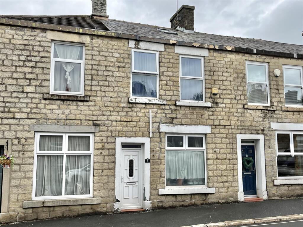 Main image of property: Station Road, Hadfield