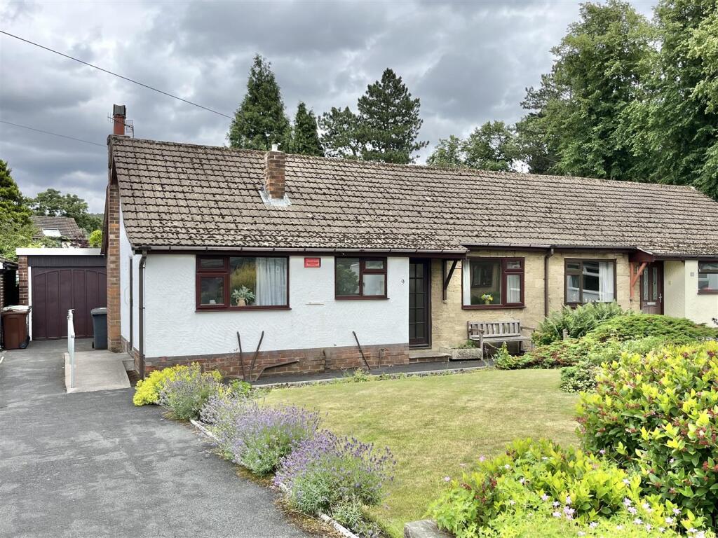 Main image of property: Old Hall Close, Glossop