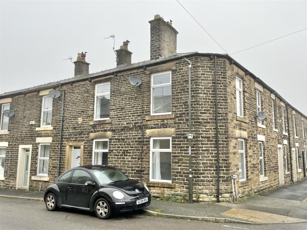 Main image of property: Derby Street, Glossop, Derbyshire