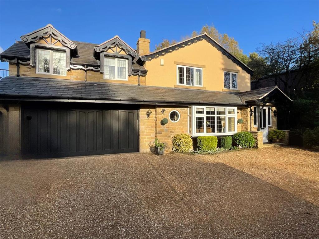 4 bedroom detached house for sale in Melandra Farm, Lower Gamesley, Glossop, SK13