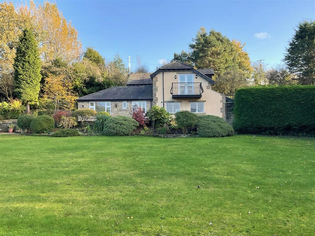 4 bedroom detached house for sale in Melandra Farm, Lower Gamesley