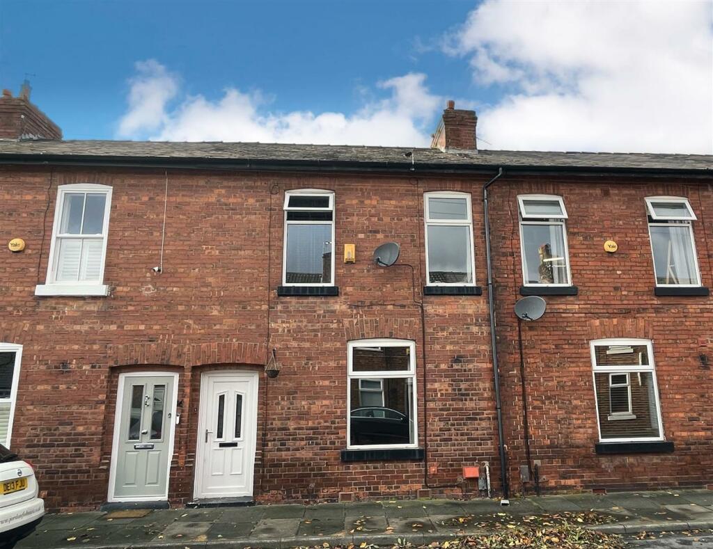 3 bedroom terraced house for sale in St. Anns Street, Sale, M33