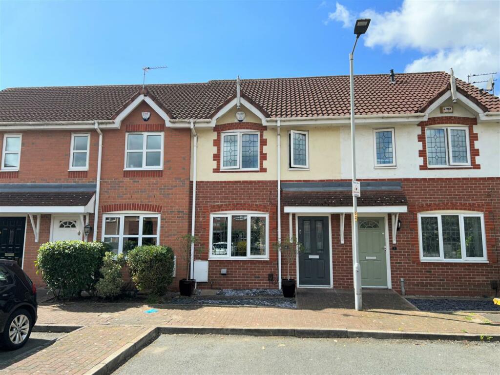 2 bedroom mews property for sale in Dowland Close, Manchester, M23