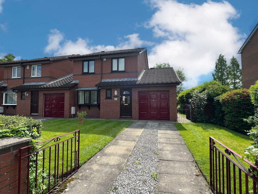 3 bedroom link detached house for sale in York Avenue, Sale, M33
