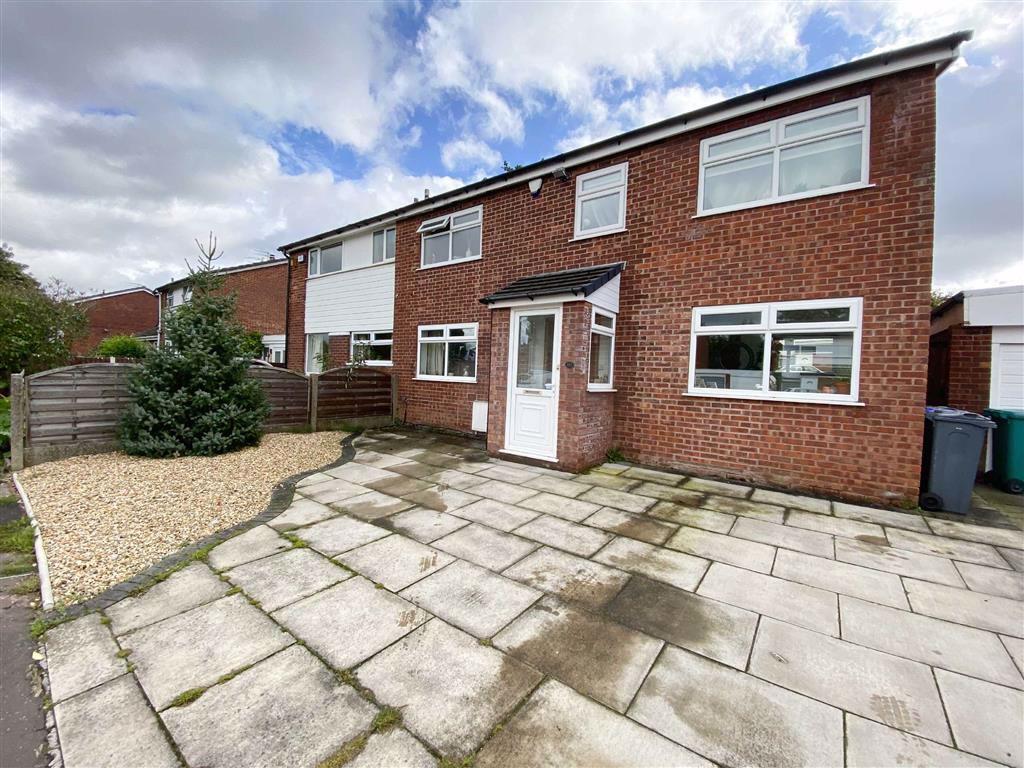 4 bedroom semidetached house for sale in Clover Croft, Sale, M33