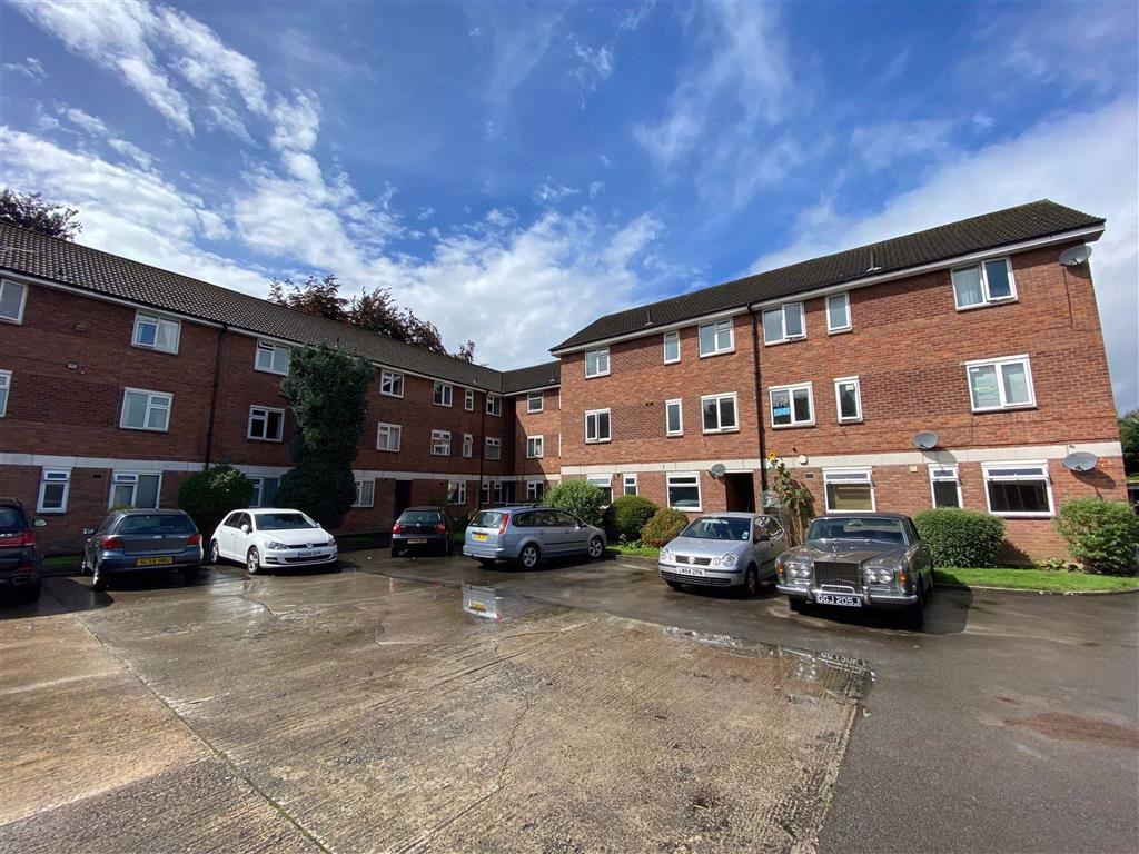 2 bedroom flat for sale in The Homestead, Ashton Lane, Sale, M33