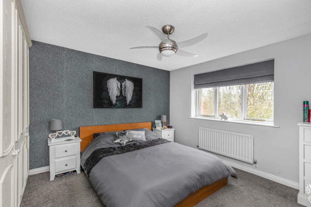 6 bedroom detached house for sale in Coulstock Road, Burgess Hill, West Sussex, RH15