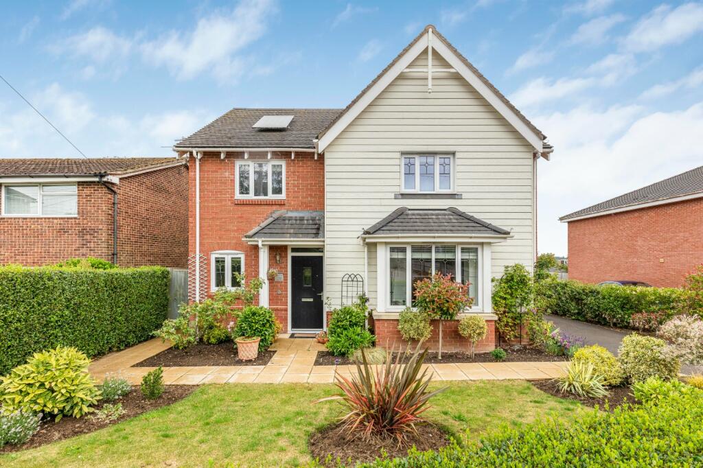 4 bedroom detached house for sale in Leylands Road, Burgess Hill, West