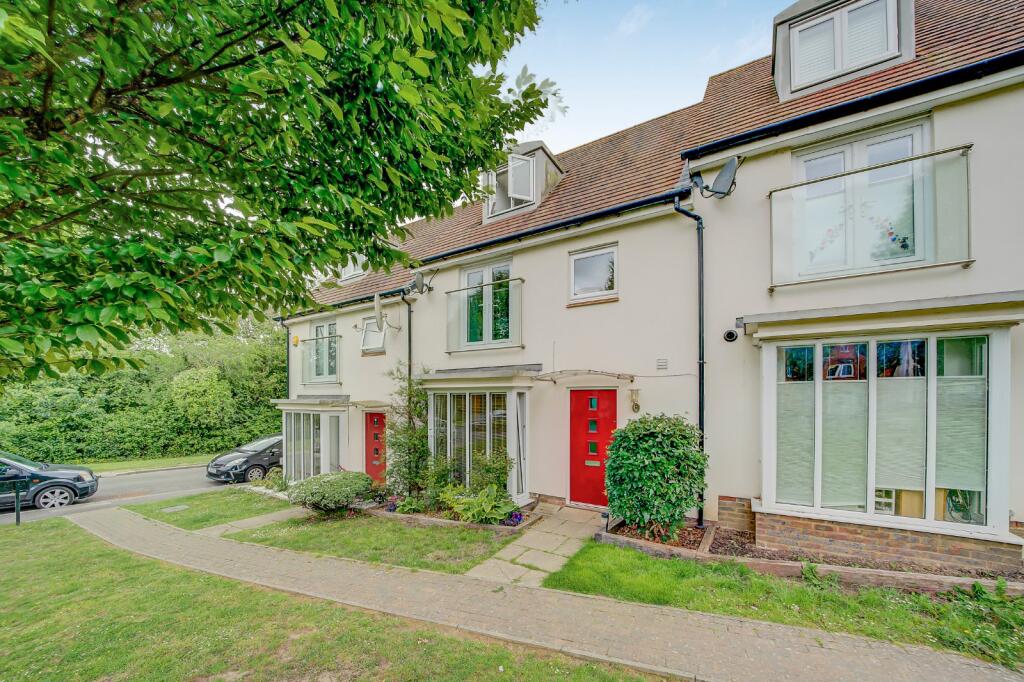 Main image of property: Siskin Close, Burgess Hill, West Sussex, RH15