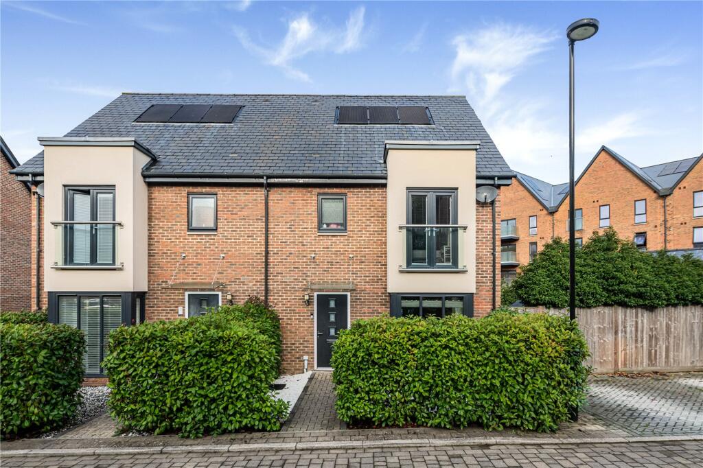 Main image of property: Kilnwood Avenue, Burgess Hill, West Sussex, RH15