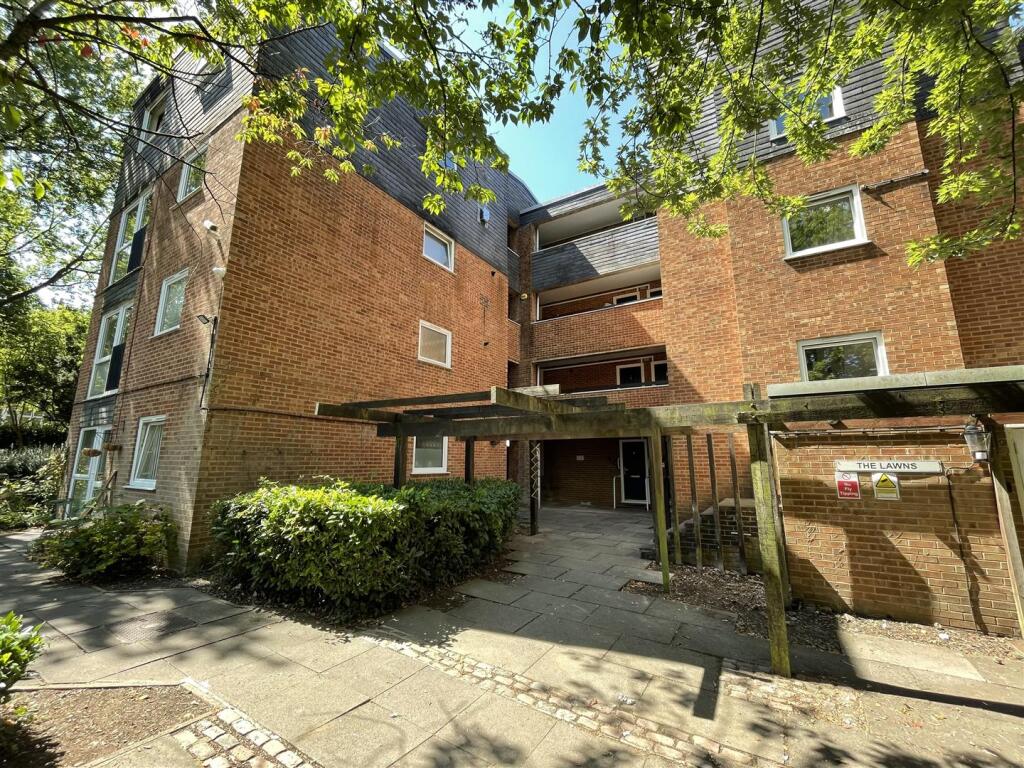 Main image of property: Stoneygate Road, Leicester