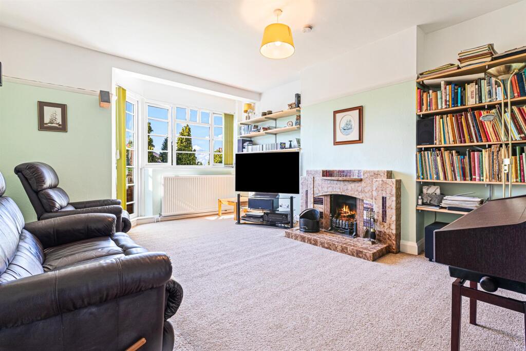 Main image of property: Knighton Park Road, Leicester