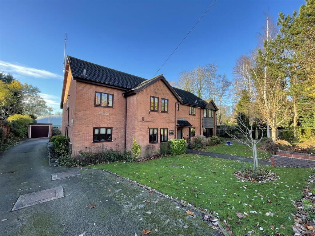 Main image of property: Carisbrooke Court, Stoneygate