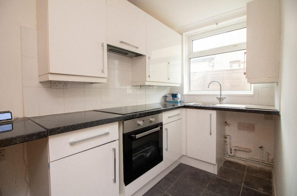 1 bedroom flat for sale in Alsford Road, Purbrook, PO7 5NE, PO7