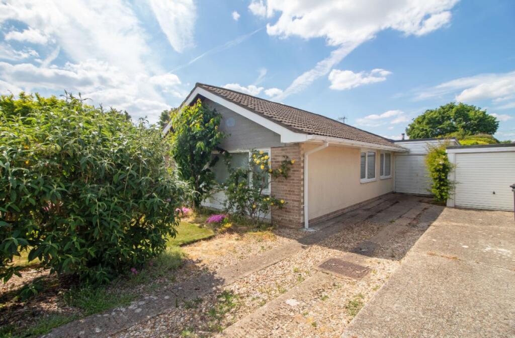 Main image of property: Lucerne Avenue, Waterlooville, PO7 6BB
