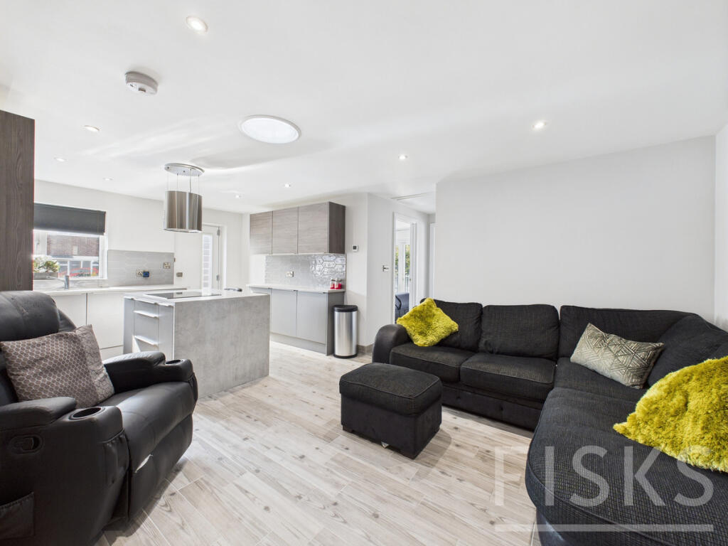 Main image of property: Manor Road, Benfleet, SS7