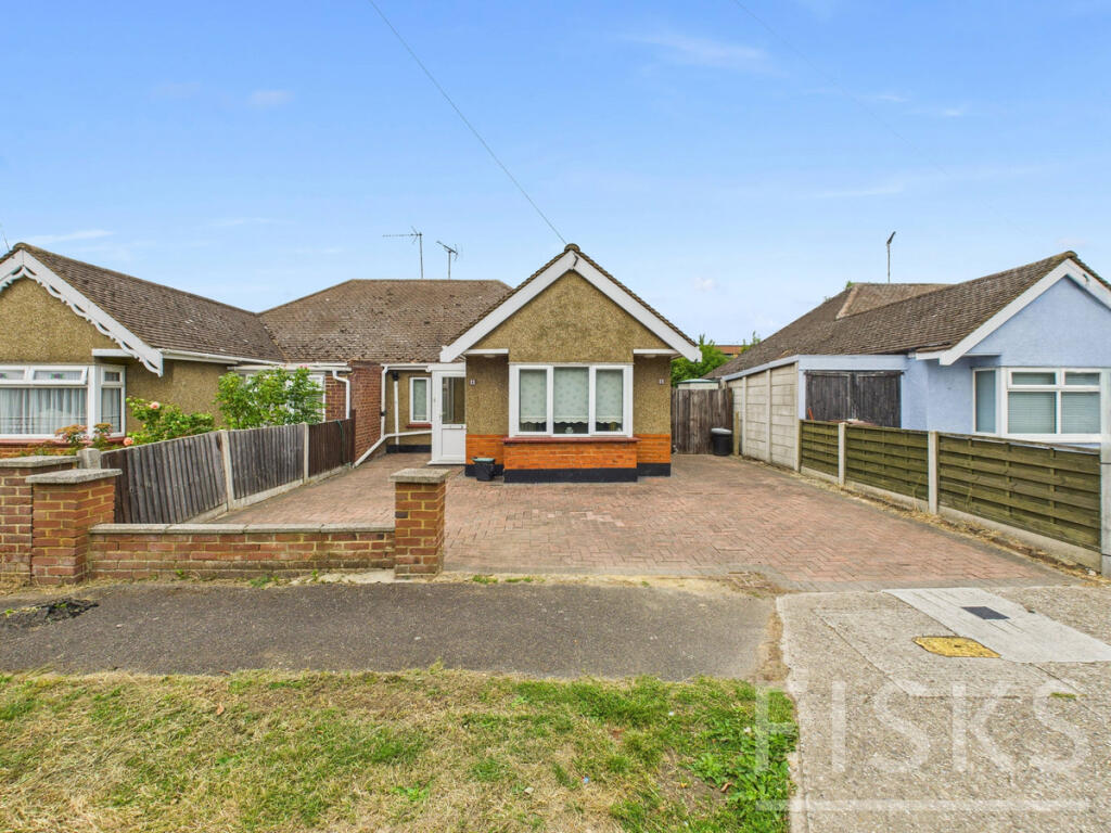 Main image of property: Oak Road, Canvey Island, SS8