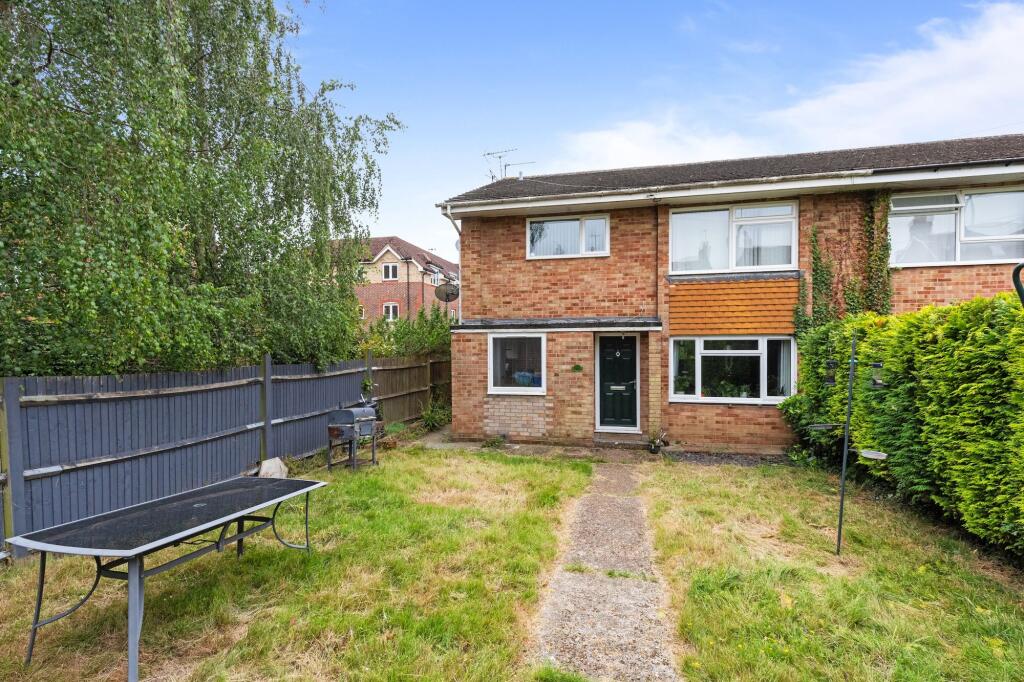 Main image of property: Crawley Road, Horsham, RH12