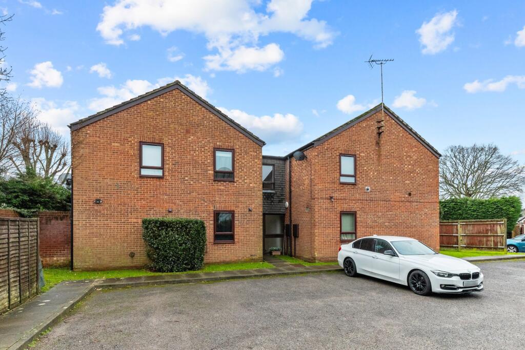 Main image of property: Manor Road, Horsham, RH12