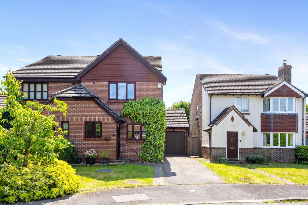 Main image of property: Guyhurst Spinney, Thakeham, RH20